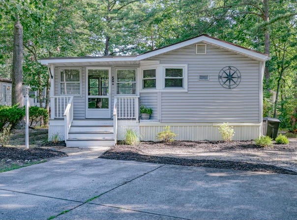 50 HAZELTOP DRIVE, Sicklerville, NJ 08081