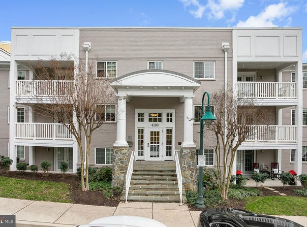 4193 S FOUR MILE RUN DRIVE, ARLINGTON, VA 22204