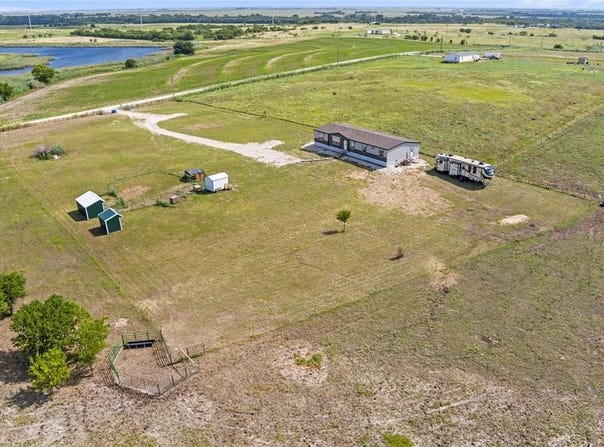 162 Hcr 3215, Penelope, TX 76676