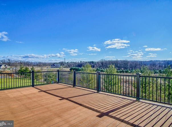 315 PENNINGTON DRIVE, MECHANICSBURG, PA 17055
