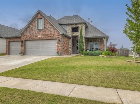 12576 S 7th Place, Jenks, OK 74037