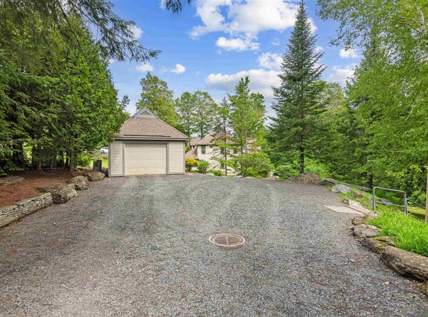 982 Brook Road, Stowe, VT 05672