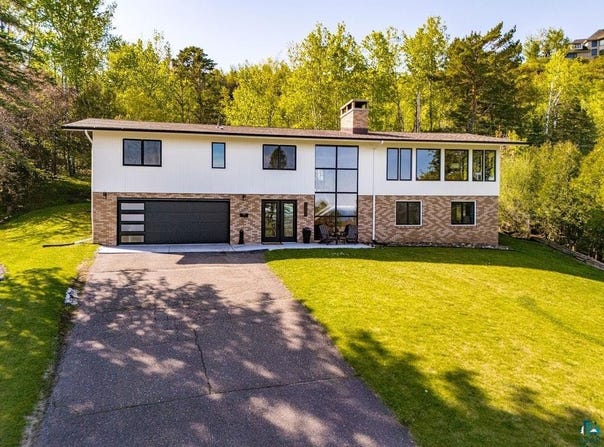 3801 Rockview Ct, Duluth, MN 55804