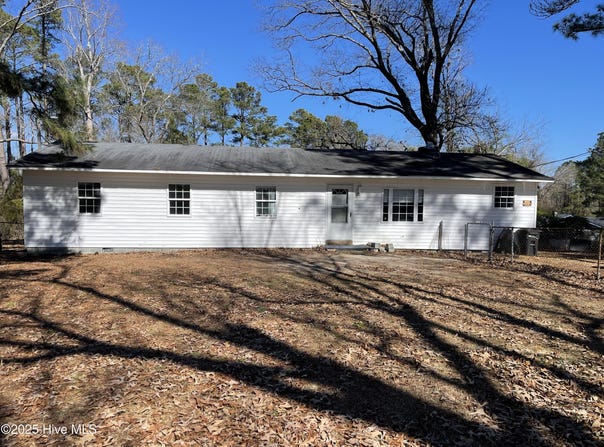 152 Howard Farm Road, Newport, NC 28570