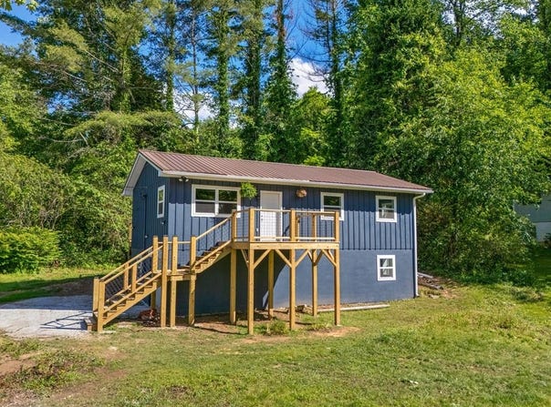 230 Pisgah Road, Andrews, NC 28901