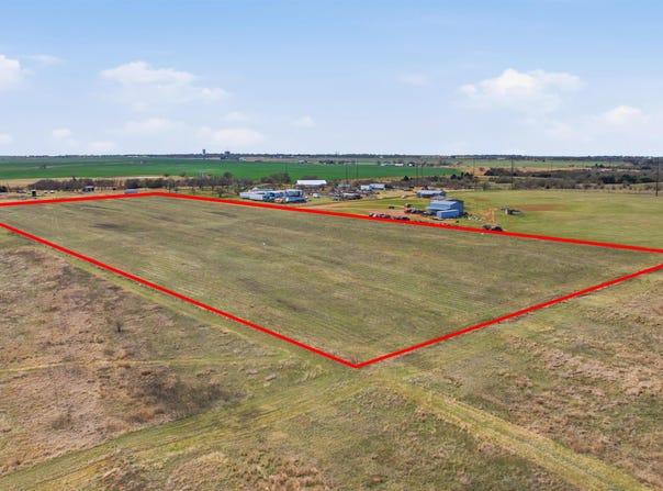 118 E Skeleton Road, Waukomis, OK 73773