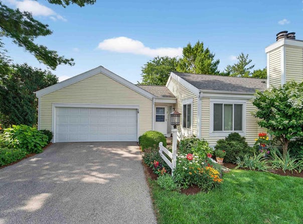19 Sugar Maple Trail, Madison, WI 53717
