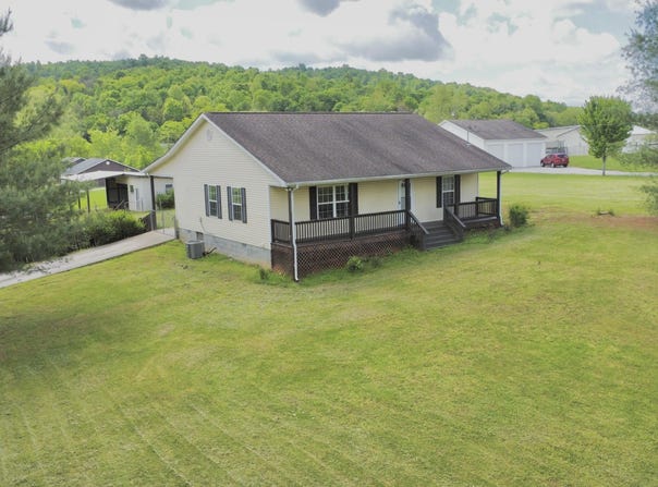 1545 Blaze Valley Road, Somerset, KY 42501