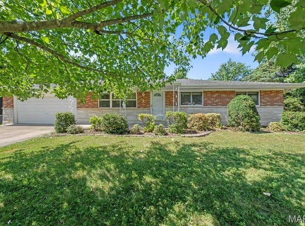 6 Ashgate Court, Fenton, MO 63026