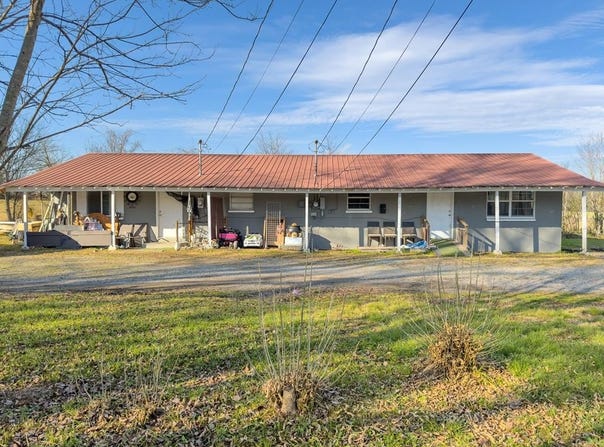 2227 Cave Hollow Rd, DALTON, GA 30721