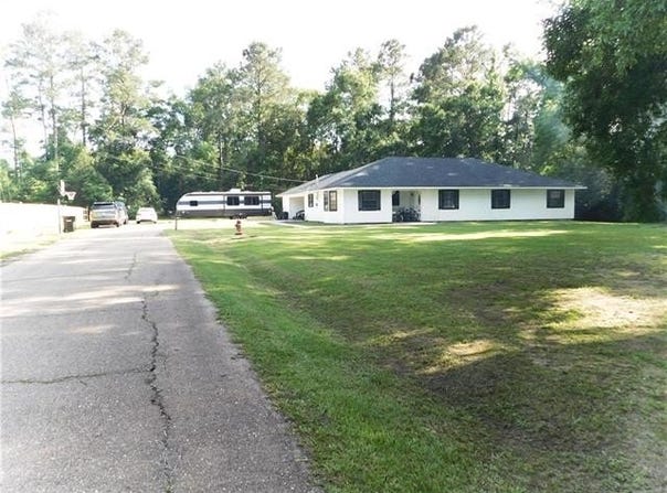 29000 CRAIG Drive, Albany, LA 70711
