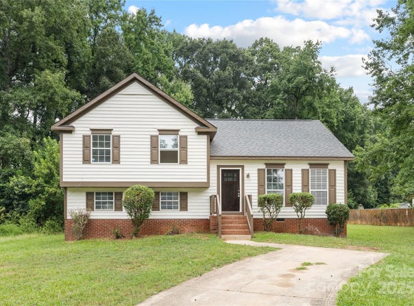 3224 Periwinkle Court, Charlotte, NC 28269