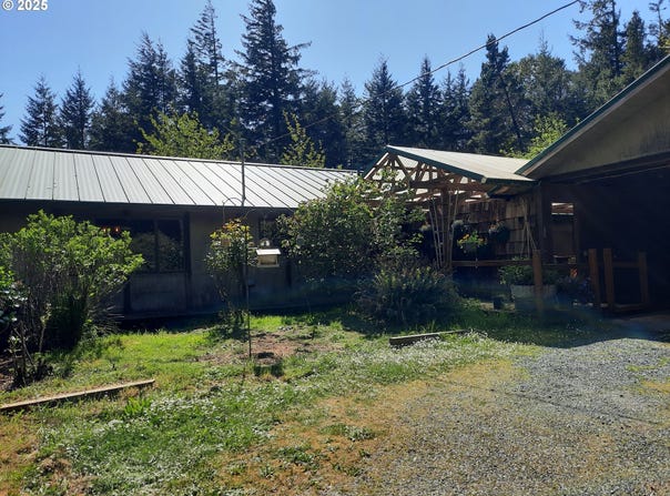 57490 RANDOLPH RD, Bandon, OR 97411