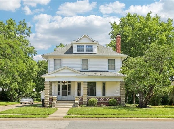 309 E Gay Street, Warrensburg, MO 64093
