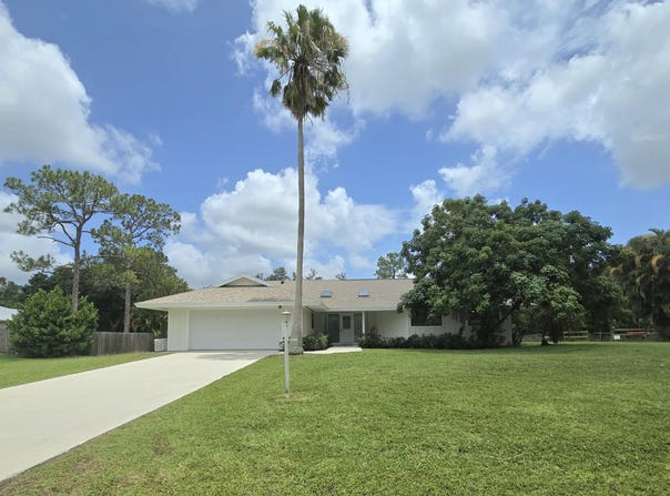1680 SW Belgrave Terrace, Stuart, FL 34997