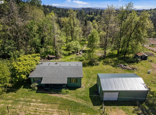 16584 S WINDY CITY RD, Mulino, OR 97042