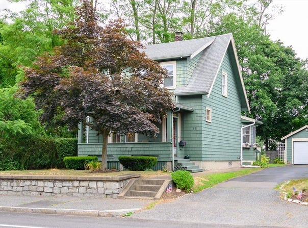 56 Plain St, Braintree, MA 02184