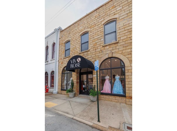 130 W Main, Batesville, AR 72501