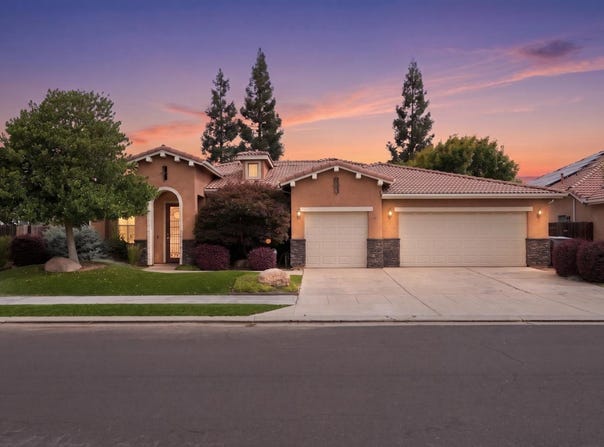3063 Everglade Avenue, Clovis, CA 93619