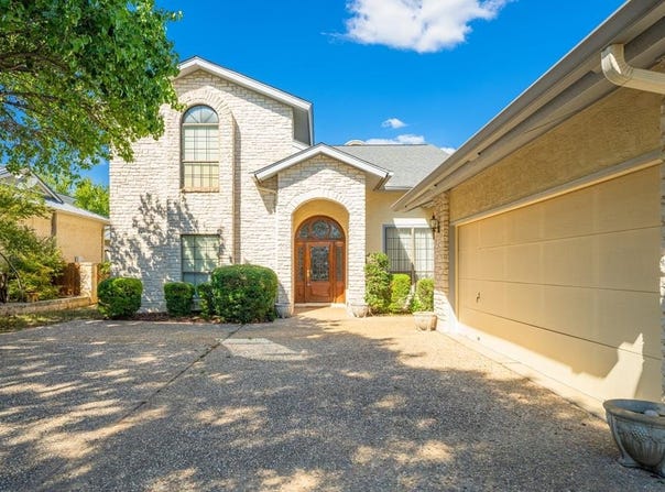526 Oakland Hills Lane, Kerrville, TX 78028