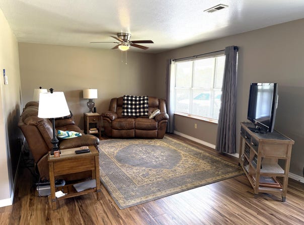 616 Kaitlin Drive, Mountain View, MO 65548