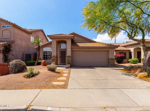 3207 E BEHREND Drive, Phoenix, AZ 85050