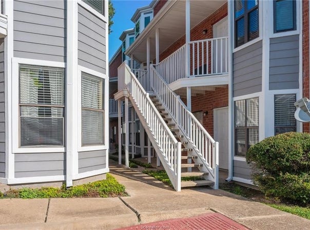 4441 Old College, Bryan, TX 77801-3534