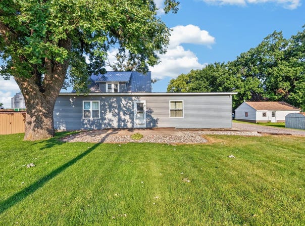 304 5th Avenue N, Brownton, MN 55312