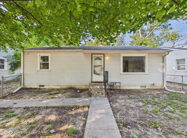 2608 E 7th Street, Anderson, IN 46012