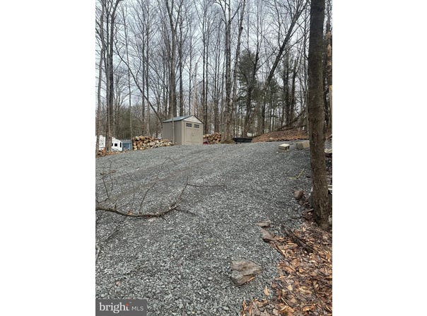 75 IRONWOOD LANE, EQUINUNK, PA 18417