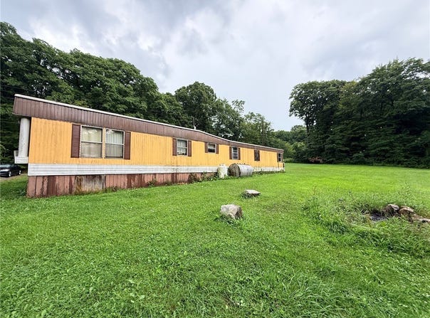 297 Steyer Rd, Stewart Twp, PA 15464