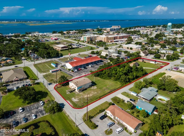 212 N 35th Street, Morehead City, NC 28557