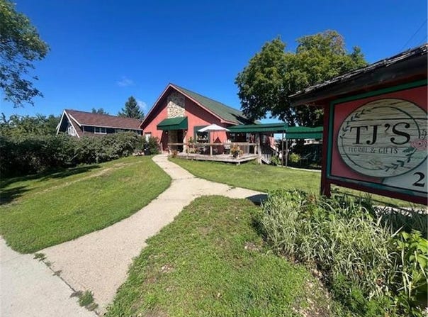 500 Michigan Avenue W, Walker, MN 56484