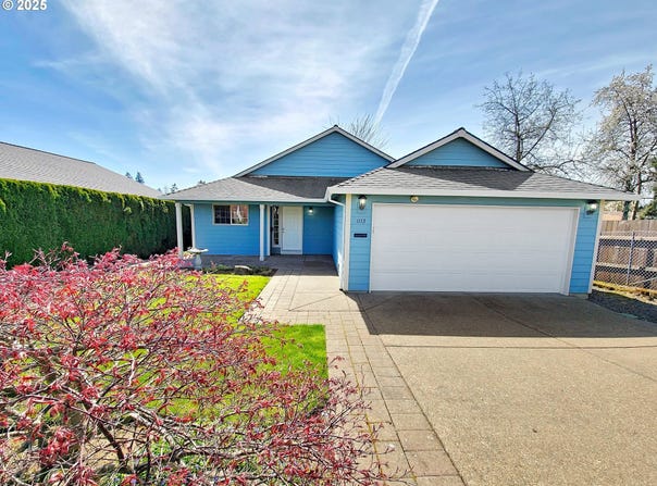 1113 E 8TH ST, Lafayette, OR 97127