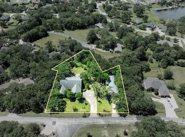 139 Shoshone Drive, Gainesville, TX 76240