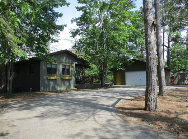 5199 Valleywood Road, Lewiston, MI 49756