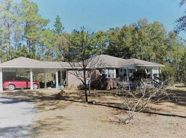 10051 Sweetwater Dr N, Chunchula, AL 36521