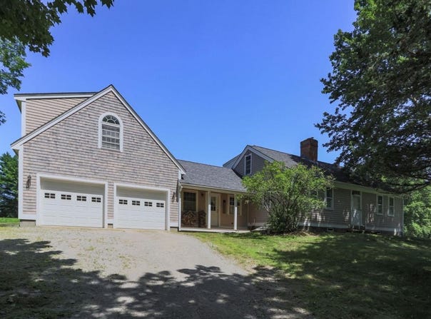 135 Mccollum Road, New Boston, NH 03070