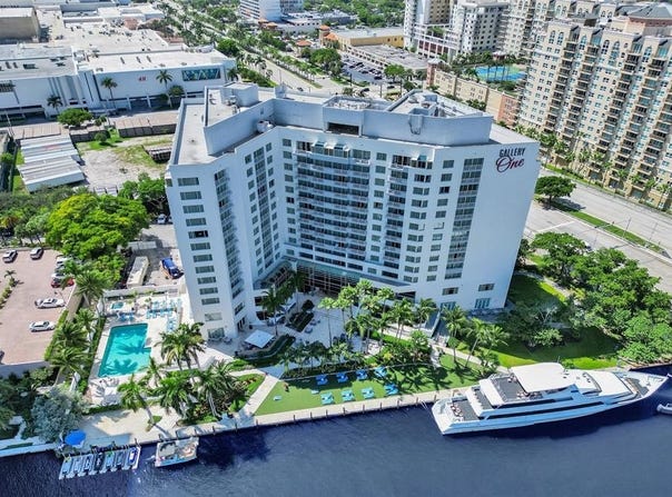 2670 E Sunrise Blvd, Fort Lauderdale, FL 33304