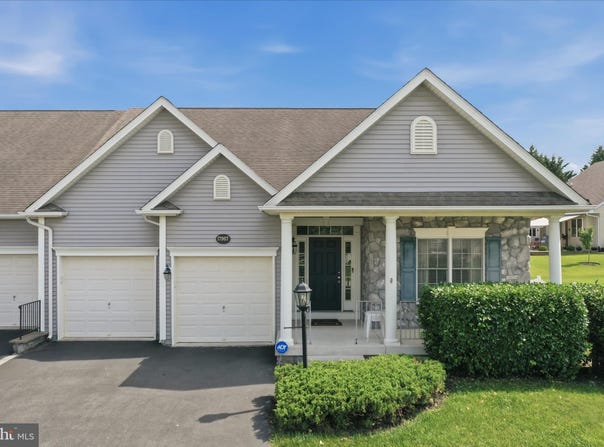 17907 CONSTITUTION Circle, HAGERSTOWN, MD 21740