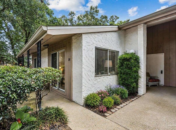 3400 Wimbledon Dr, Pensacola, FL 32504