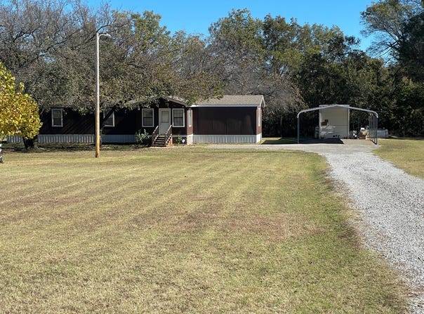 2152 Bailey, Marlow, OK 73055