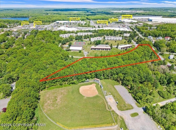 Foxfire Dr, Mount Pocono, PA 18344