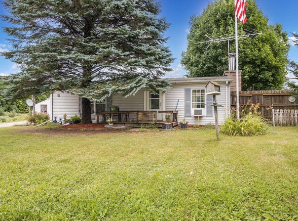 8645 S RAHE ROAD, KINGSLEY, MI 49648
