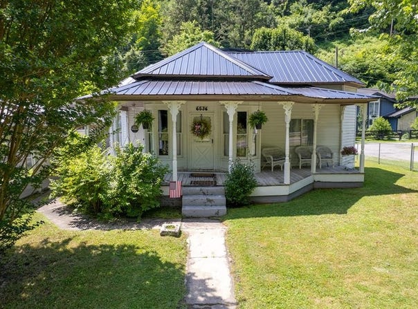 6536 Marrowbone Creek Road, Elkhorn City, KY 41522