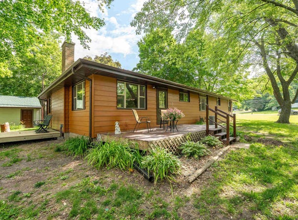 1162 S Bradley, OREGON, IL 61061