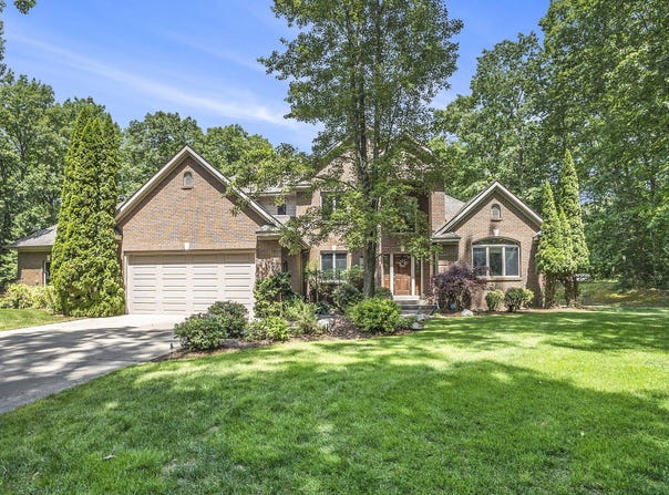 17055 Forest Lake Drive, West Olive, MI 49460