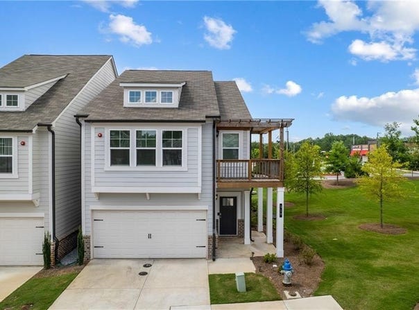 319 Hayden Circle, Woodstock, GA 30189