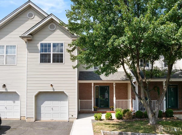 36 East Burgess Drive, Piscataway, NJ 08854
