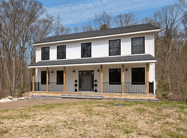 130 SE Main St, Douglas, MA 01516